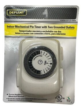 Defiant Indoor Mechanical Pin Timer Duel Grounded Outlet 24 Hour Plug In New